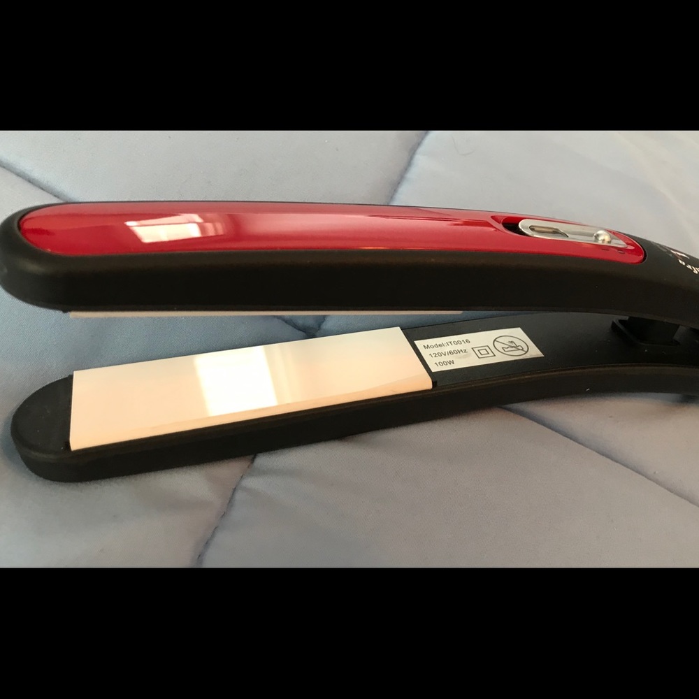 Chi Infra Tech Flat Iron